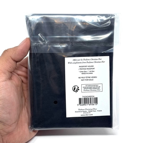 ✈️✨ Ðl0️⃣R PÅSSP0RT H0LDËR CĄSĘ ✨✈️ - Picture 5 of 8